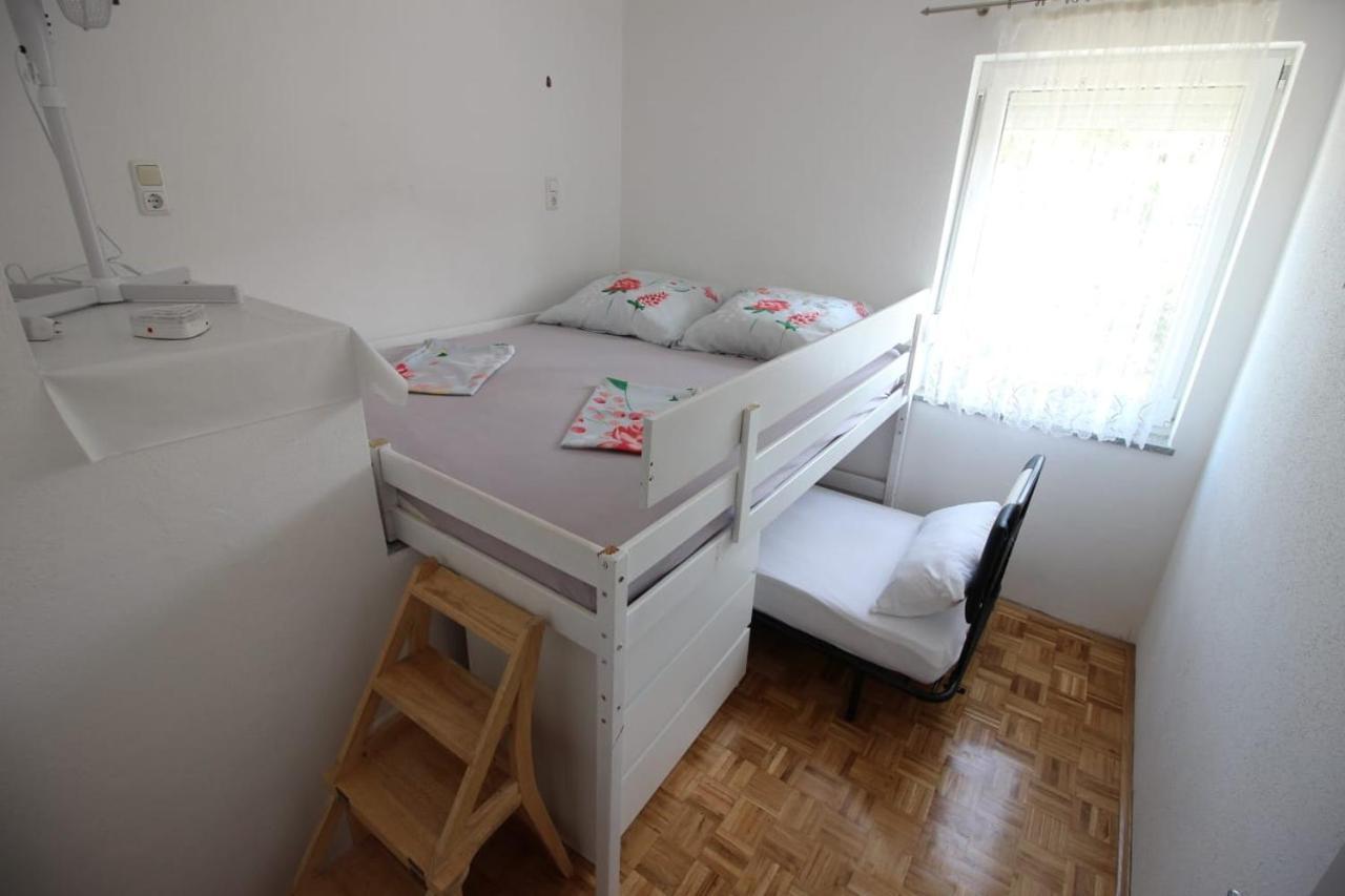 Apartmani Kramar Selce Bilik gambar